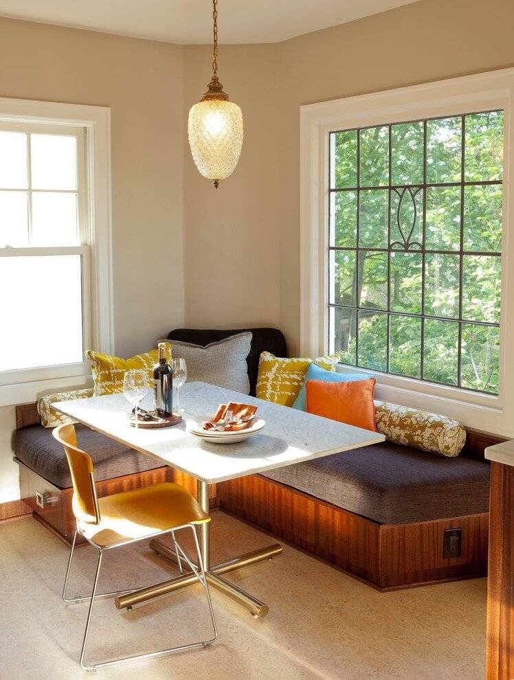 Спальное место на кухне (37 фото): как сделать дизайн с кроватью на маленькой кухне? как выделить и организовать зону для мягкой мебели?