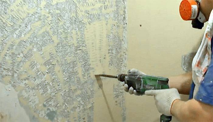 Способы удаления краски с бетонной стены