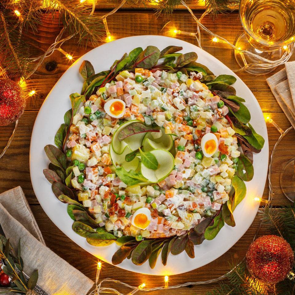 Необычная подача привычных новогодних блюд: фото. необычная подача привычных новогодних блюд: фото новогодние салаты оливье по советски рецепт