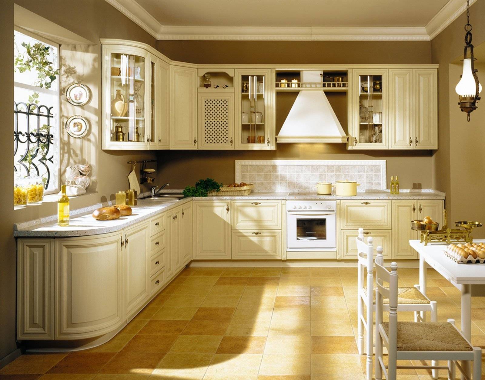 Варианты кухонь: какие бывают типы и разновидности кухонных гарнитуров, дизайн и вид интерьера в квартире, стили для большой кухни