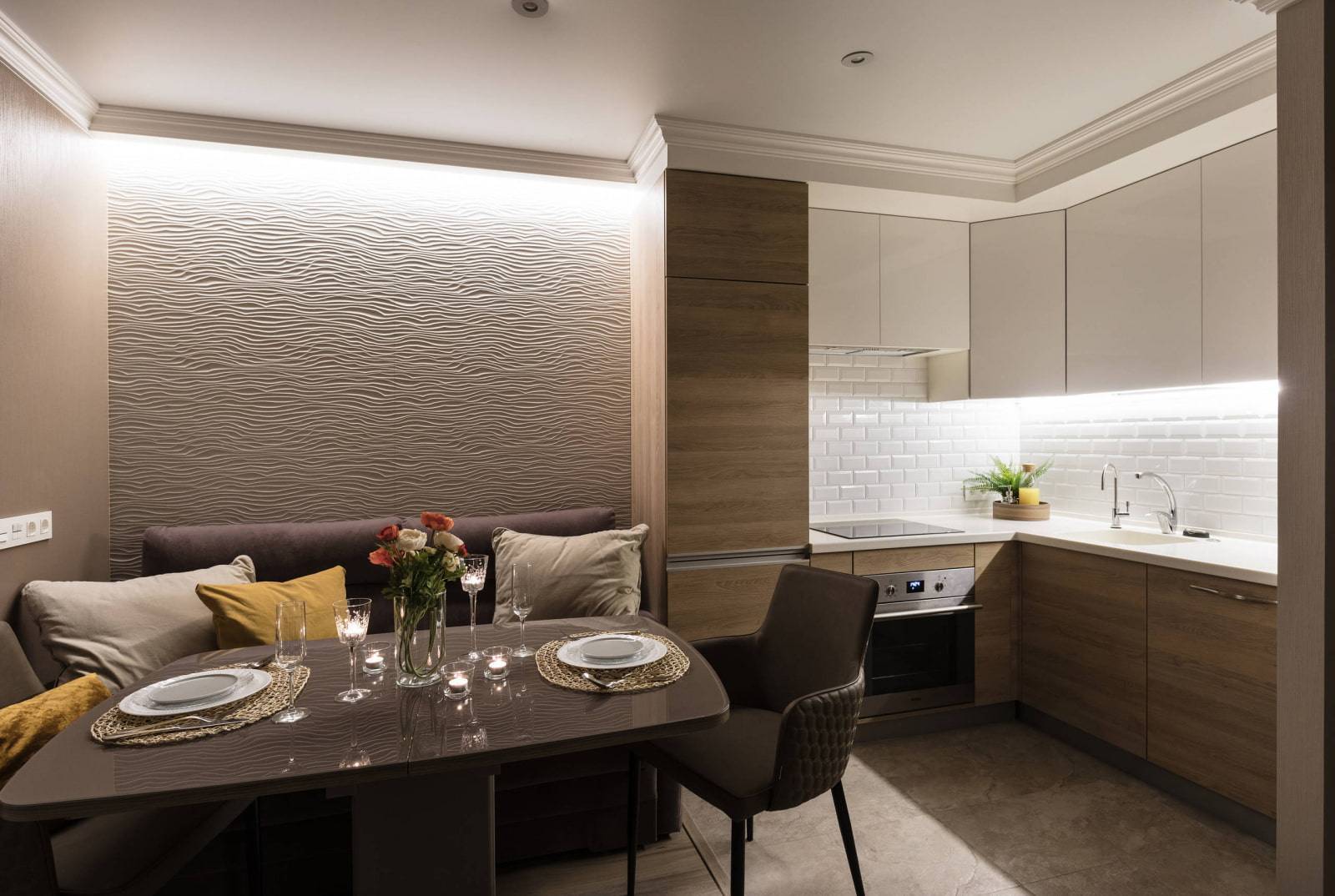 Как оформить кухонный интерьер в 15 кв. метров: выбор стиля, отделки и мебели