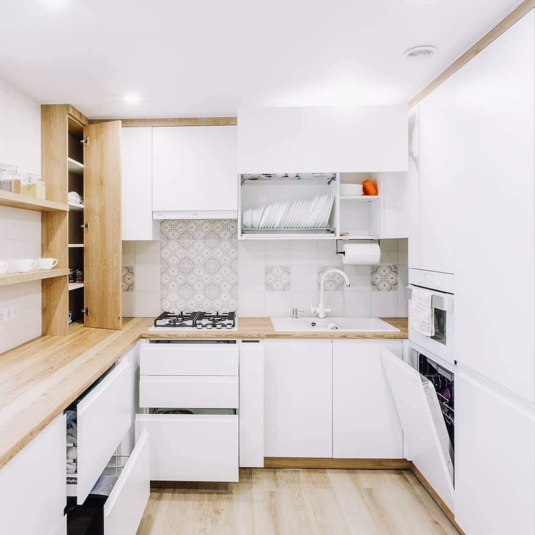 Идеи дизайна маленькой кухни (9 квадратов) с фотографиями