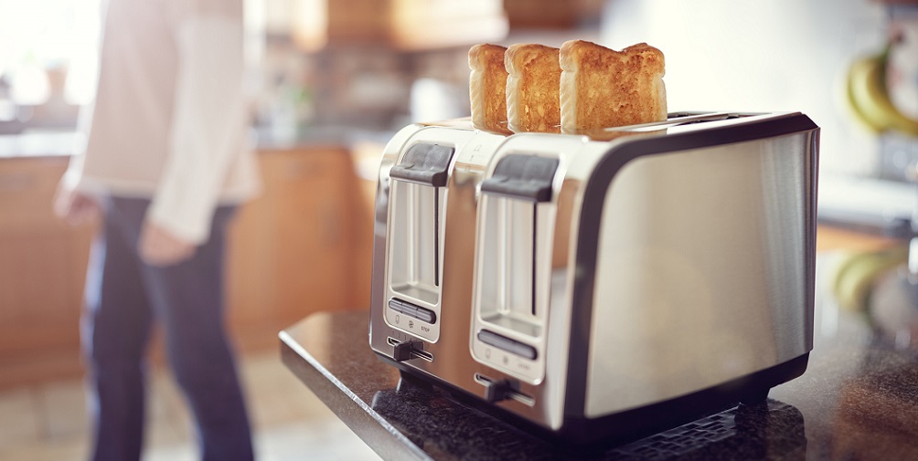 Не переплачивая за ненужные функции, подберём тостер для домашнего пользования