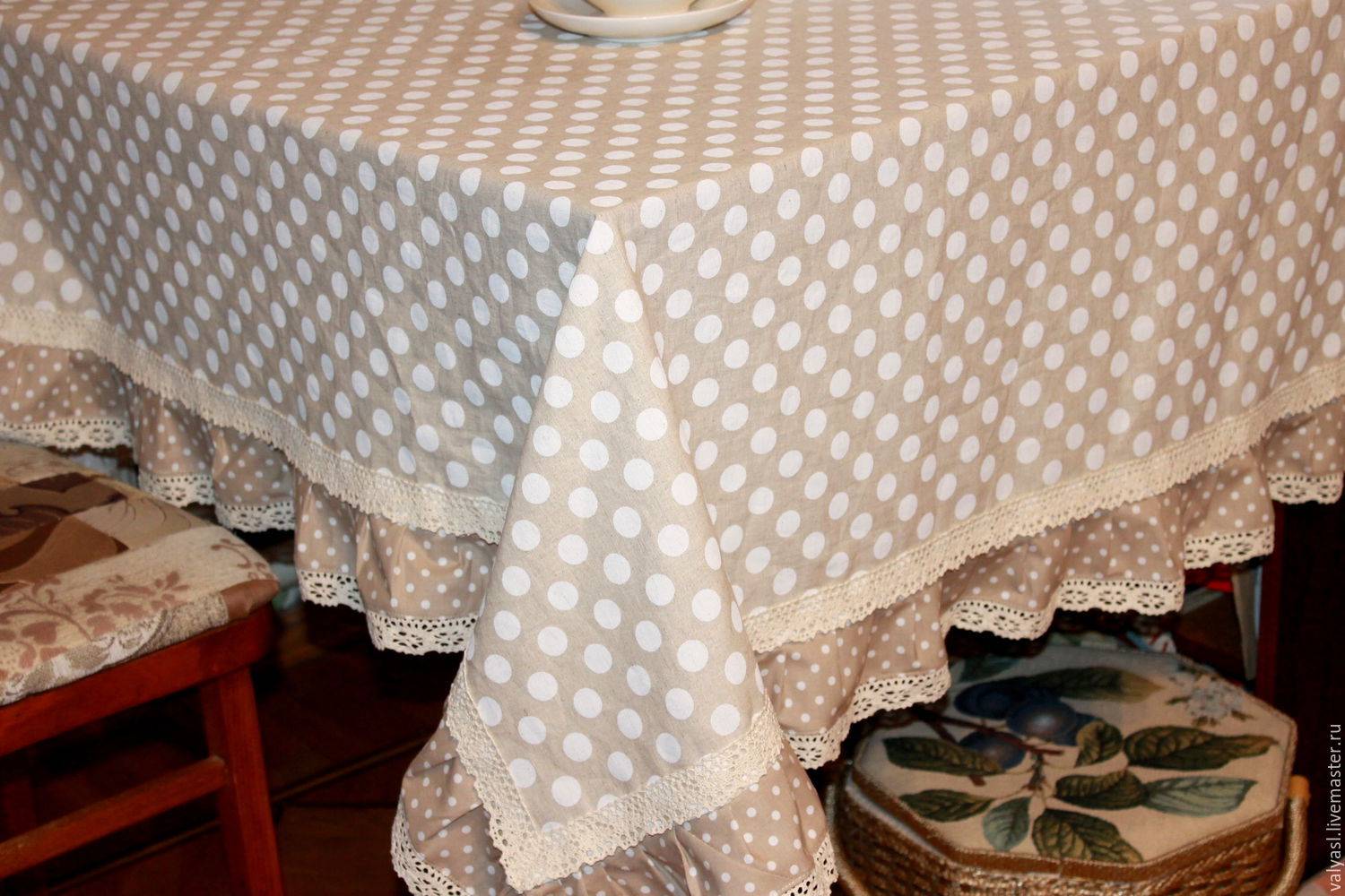 Как сшить скатерть на овальный стол своими руками: как правильно рассчитать ткань для овальной скатерти?