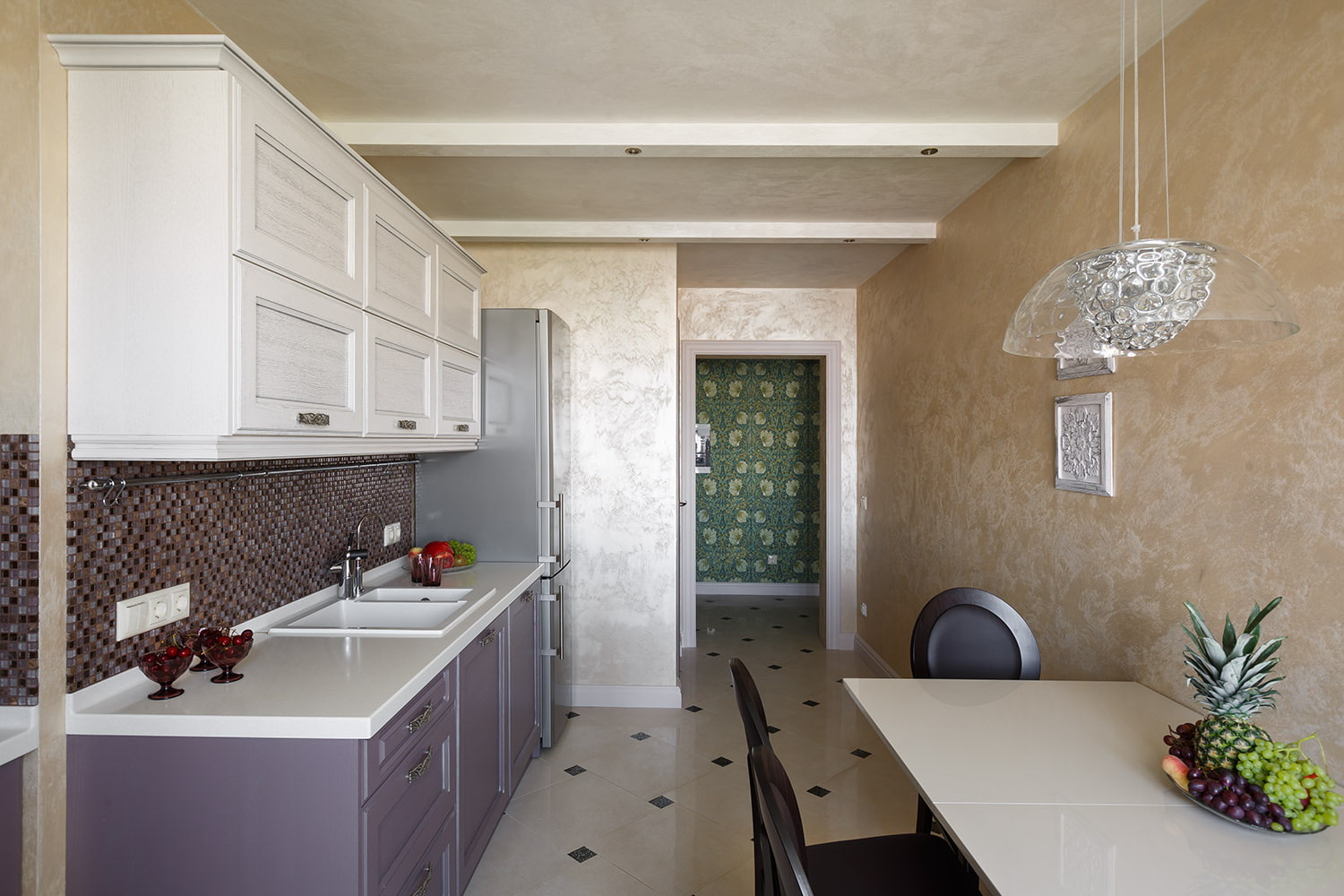 Отделка стен кухни современные идеи: декоративная штукатурка, обоями, панелями, камнем, плиткой. отделка стен на кухне, современные варианты. современная кухня, отделка стен
