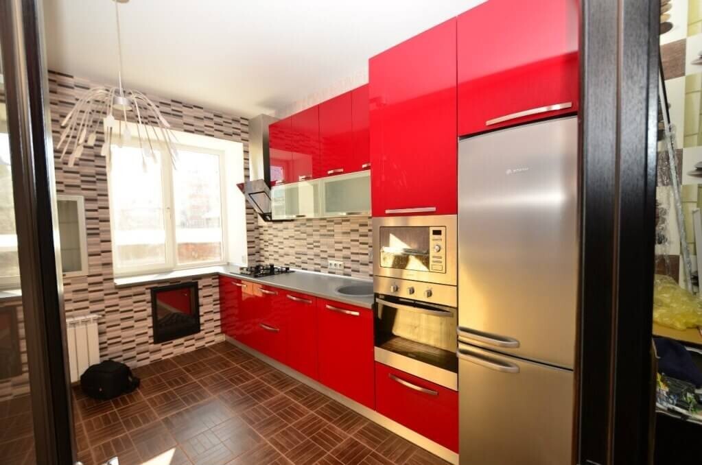Угловая кухня 6 кв.м с холодильником: фото вариантов дизайна