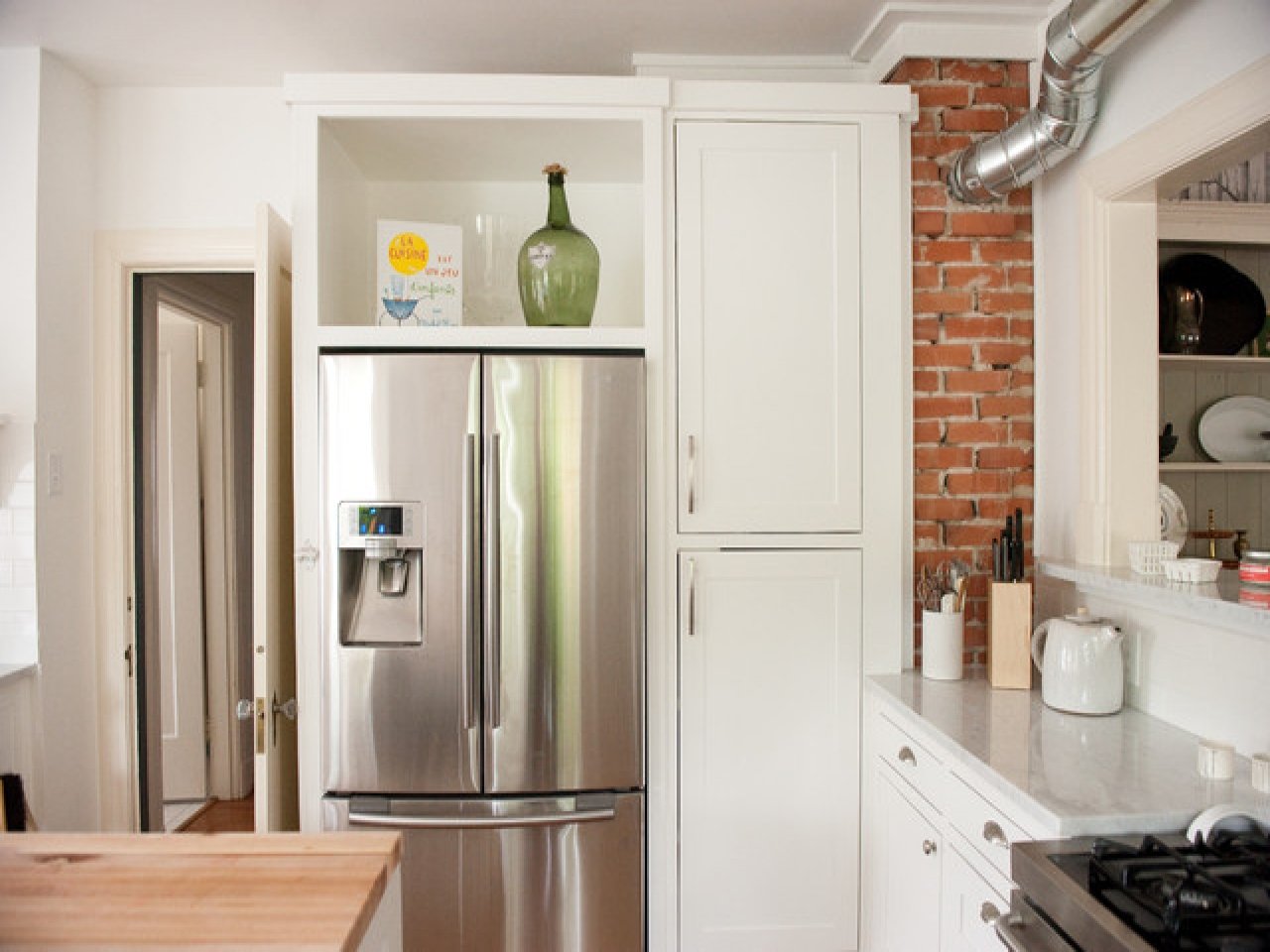 Холодильник на кухне: как выбрать правильное место (89 фото)