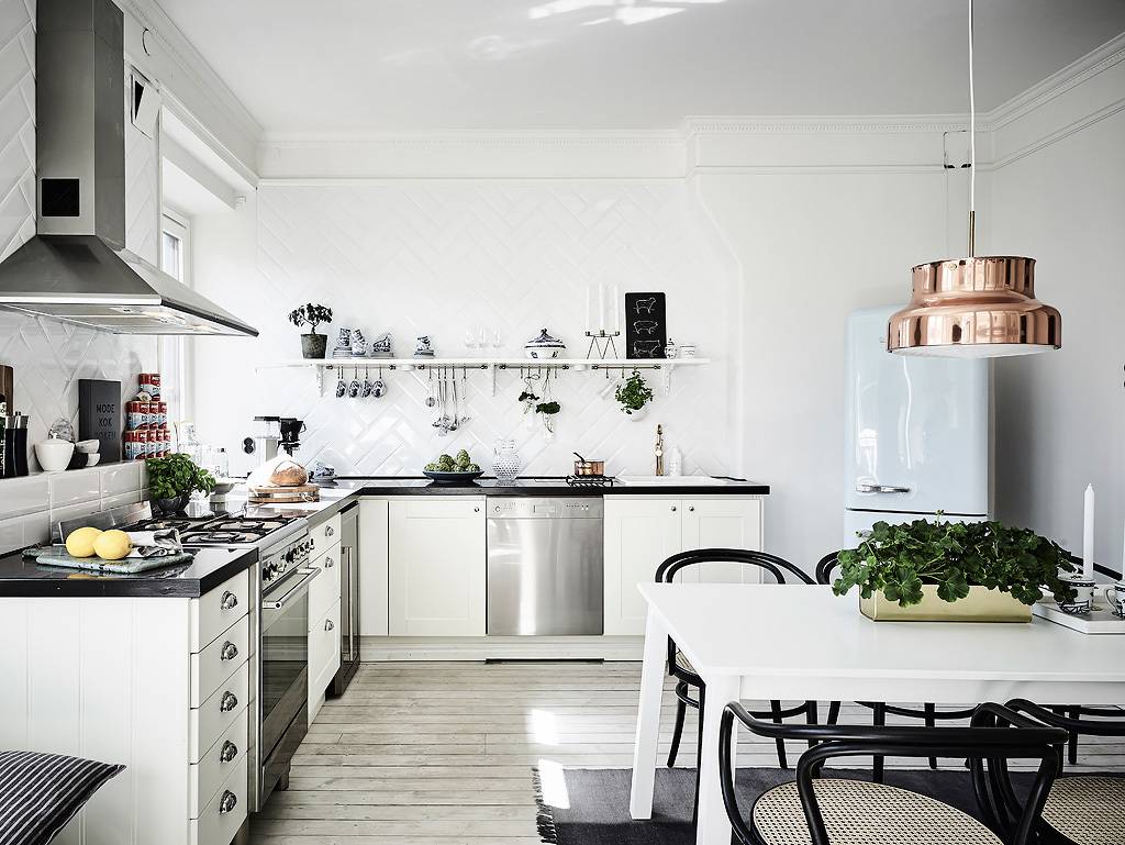8 секретов скандинавской уютной кухни 2021 — 100 фото