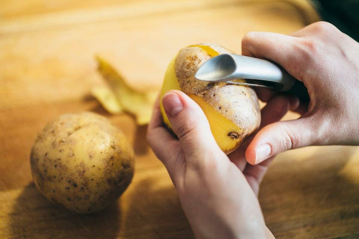15 необычных методов использования картофеля в быту