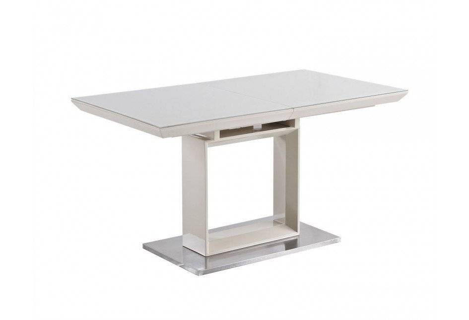 Стеклянный раздвижной стол для кухни – особенности выбора
