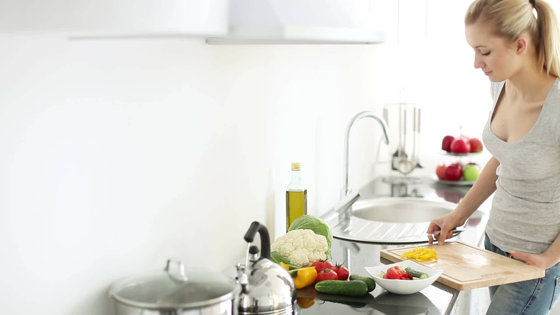 10 советов по уборке на кухне