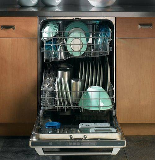 Как правильно загрузить посудомоечную машину: почему это так важно, советы и рекомендации из личного опыта, как правильно расставить посуду, сколько добавлять моющих средств и какие приборы мыть нельз