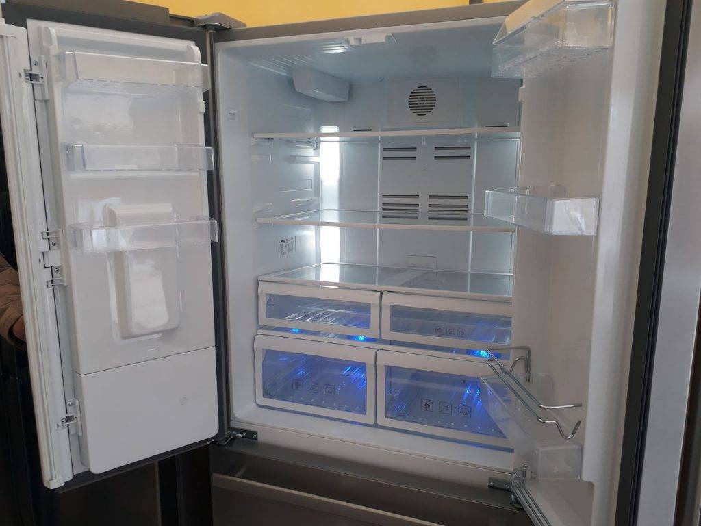 Размораживание холодильника no frost. Холодильник фул ноу Фрост. Система no Frost в холодильнике что это. Холодильная камера ноу Фрост. Холодильник ноу Фрост капельный.
