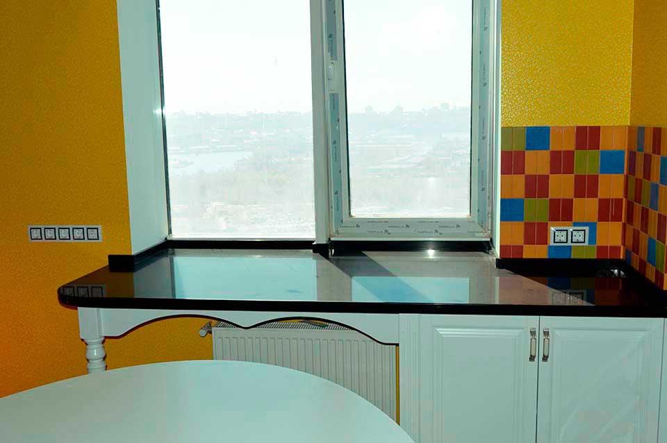 Подоконник-столешница на кухне: варианты создания дополнительного пространства