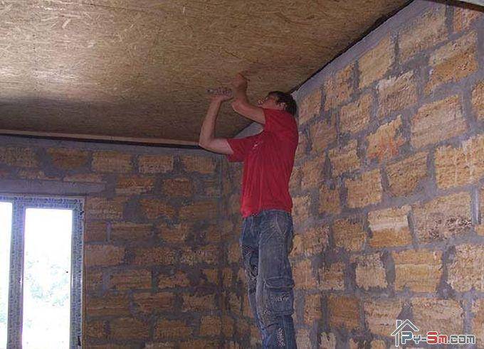 Потолок из осб — как крепить плиты к потолку, отделка, монтаж осп на потолок, обшивка, как обшить плитой, как подшить, подшивка, чем отделать