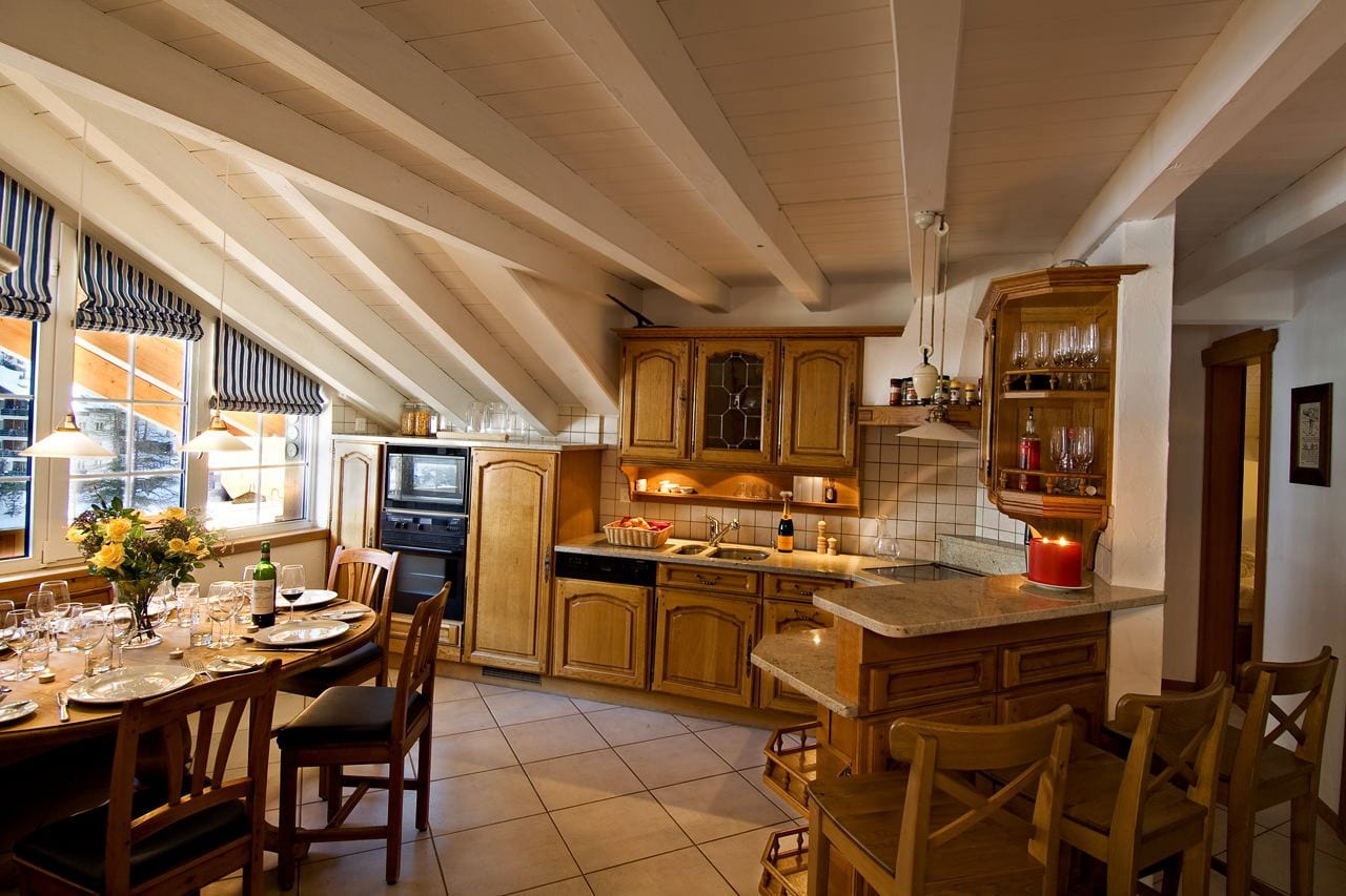 Кухня в стиле шале в загародном доме и городской квартире
кухня в стиле шале в загародном доме и городской квартире