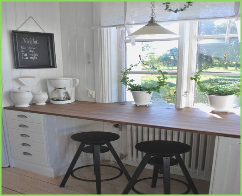Стол подоконник на кухне - фото: варианты практичного обустройства