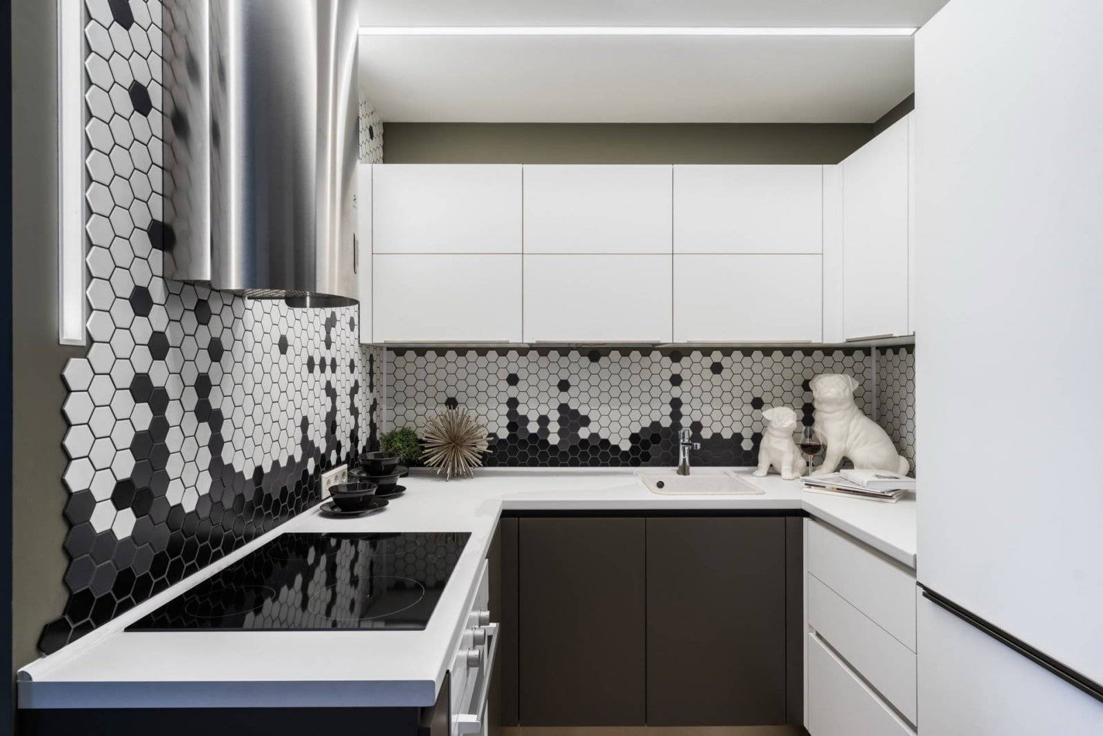 Черно-белая кухня: примеры дизайна с 35 реальными фото