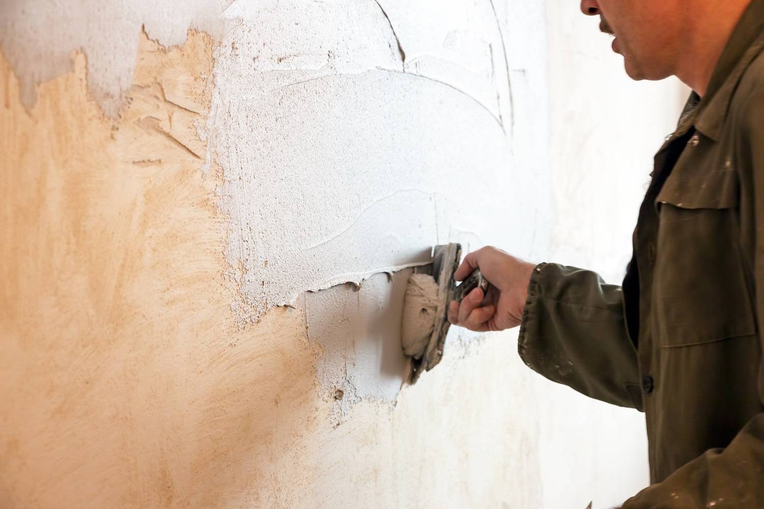 Как новичку штукатурить стены своими руками: видео и рекомендации к работе – советы по ремонту